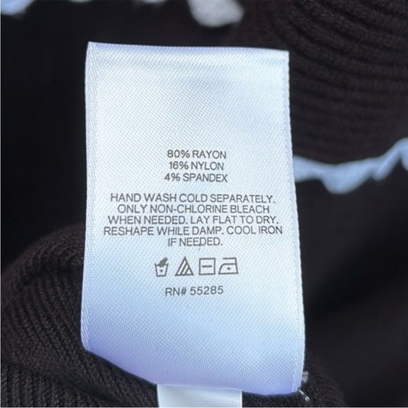 NWT Express Puff Sleeve Scallop Trim
Sweater Dress Black White Size XL - Picture 7 of 9